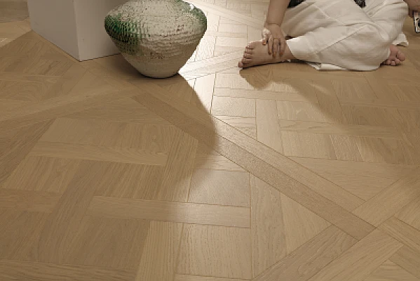 Yukon Versailles European White Oak 31-1/2"  — image 2 of 3